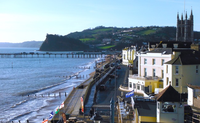 Teignmouth seaside properties