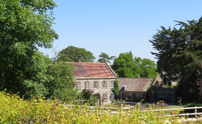 Farmhouse building