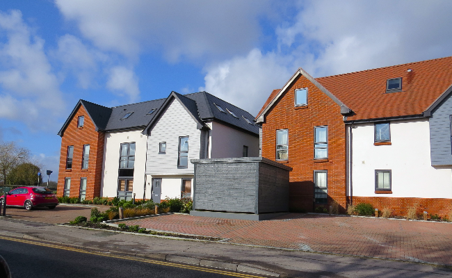 Large New build homes in Thatcham