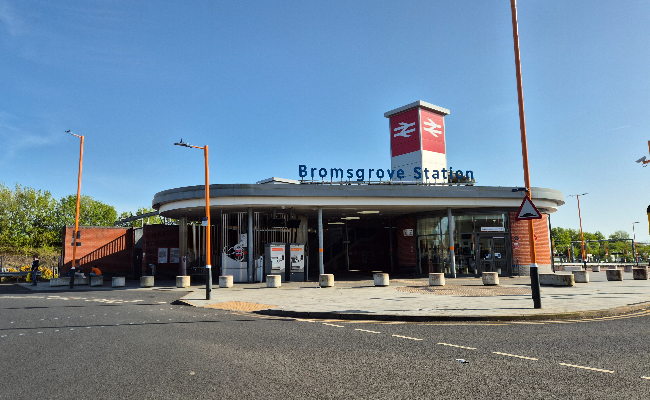 Bromsgrove station building