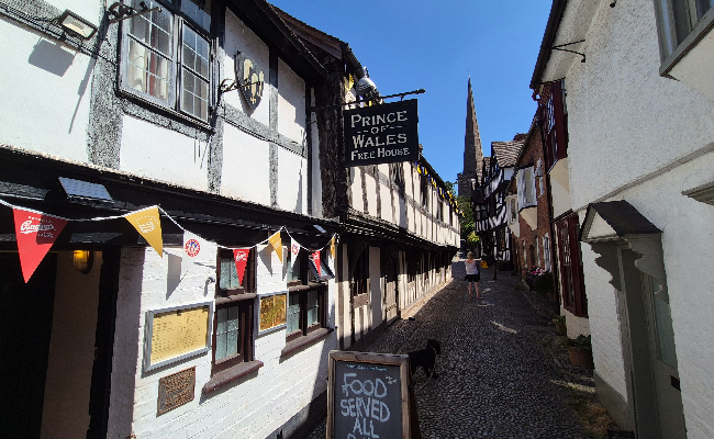 Ledbury-historic-pub Prince of Wales, Free House