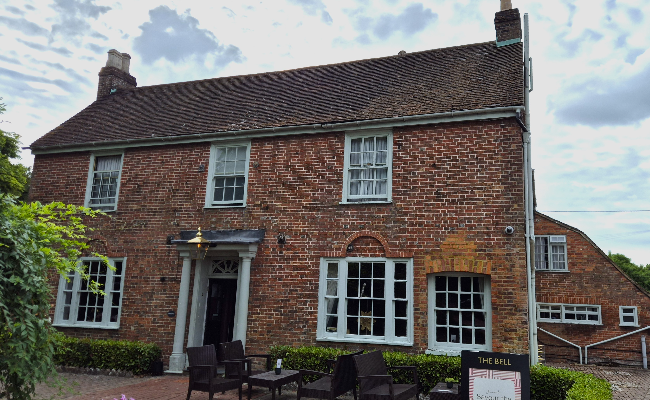 aston-clinton-pub The Bell Pub in Aston Clinton