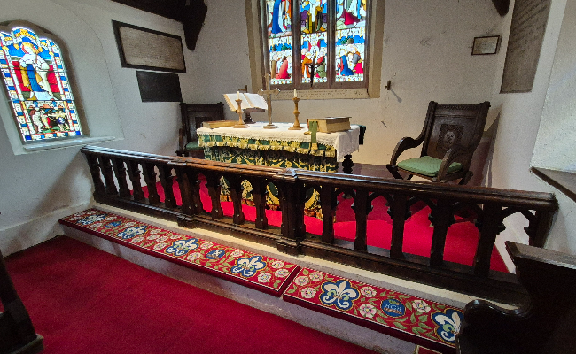 greensted-church-interior Interior of St Andrews Church