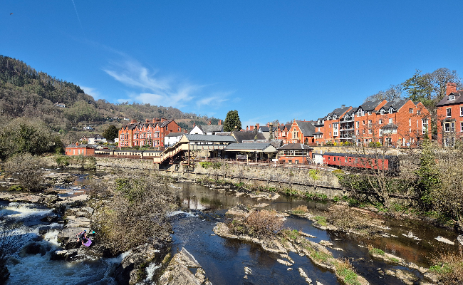 llangollen-buildings-river Llangollen Riverside properties