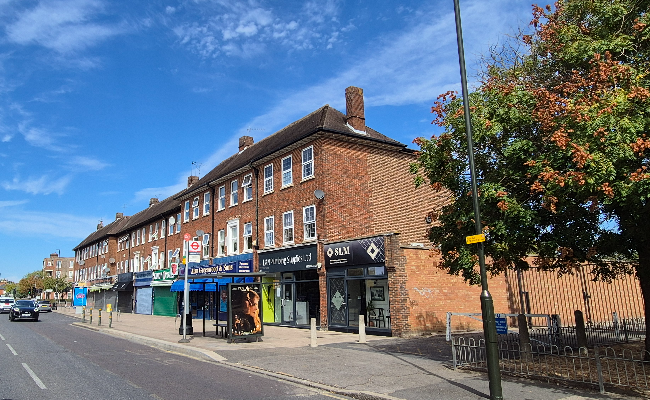 Retail shops in Morden centre